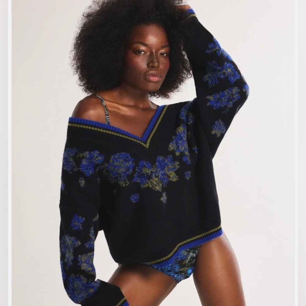 Savage X Fenty Black V-Neck Floral Rush Knit Sweater NWT